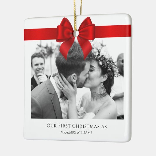 私たちの初めてのクリスマス結婚したミニマリストのミスターとミセス セラミックオーナメント (左)