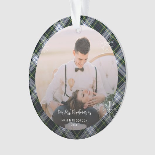 私たちの初めてのクリスマス結婚した2写真プレイドタータンチェック オーナメント (正面)