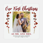 私たちの初めてのクリスマス結婚した2枚の写真モダン メタルオーナメント (正面)