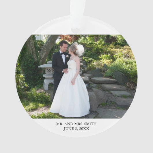 私たちの初めてのクリスマス結婚のフォトスクリプエレガントト オーナメント (正面)