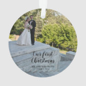 私たちの初めてのクリスマス結婚のフォトスクリプエレガントト オーナメント (裏面)