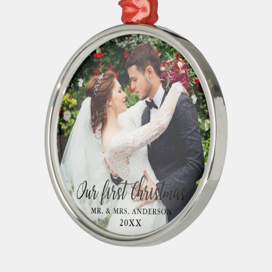 私たちの初めてのクリスマス結婚の写真 メタルオーナメント (左)