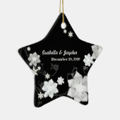 私たちの初めてのクリスマス結婚は一緒のカップルの贈り物 セラミックオーナメント (右)