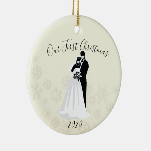 私たちの初めてのクリスマス2020顔マスク新郎新婦 セラミックオーナメント (右)