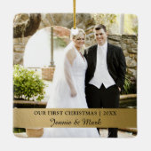 私たちの初めてのクリスマス、結婚金ゴールドの写真記念 セラミックオーナメント (裏面)