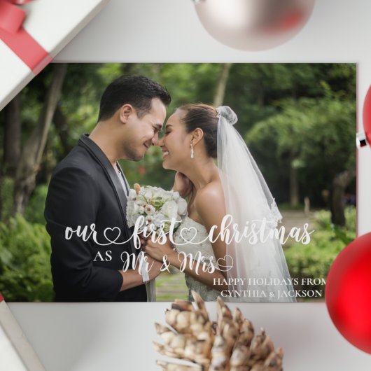 私たちの初めてのクリスマスMr. & Mrs. Hand Lettered Photo シーズンカード