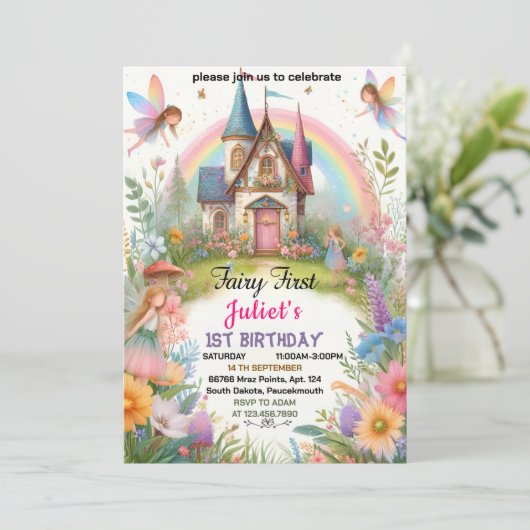 私たちの可愛いフローラピンクの女の子の妖精の最初の1歳の誕生日 招待状 (スタンド正面)