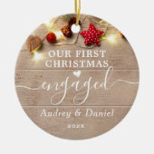 私たちの婚約した初めてのクリスマスエレガントカップル1st セラミックオーナメント (正面)
