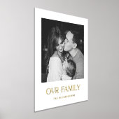 私たちの家族 | 写真とゴールドのモダンなテキスト 箔ポスター (レイダウン)