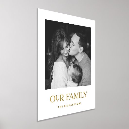 私たちの家族 | 写真とゴールドのモダンなテキスト 箔ポスター (レイダウン)