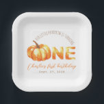 私たちの小さなかぼちゃの水の色の最初の誕生日パーティー ペーパープレート<br><div class="desc">カボチャテーマの秋の最初の誕生日のために、単語ONEはOの代わりに水色のカボチャを持ち、他の文字もオレンジと黄色の水色では、カボチャのように絵を描。その上には「小さなかぼちゃが回っている」というメッセージが書、茶色の手文字（すべてキャップ）でアーチ型の文字として書かれている。その下にはオレンジ色の手書き文字が入ってい書て、その下には茶色の文字で日付が入っている。カボチャはOpenAIからDALL-E 2で生成される。私は私の世代を商業目的を含むあらゆる法的目的のために使用し、それらを私の作品に組み込む権利を持っている。</div>