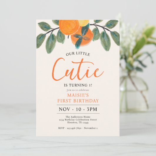 私たちの小さなかわいこちゃんオレンジをテーマにした第1の誕生日 招待状 (スタンド正面)