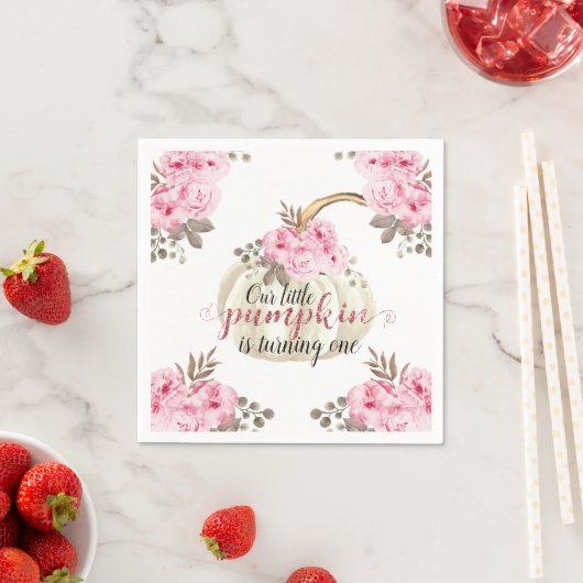 私たちの小さなカボチャは1つの水色ピンクフローラ スタンダードカクテルナプキン (インサイチュ)