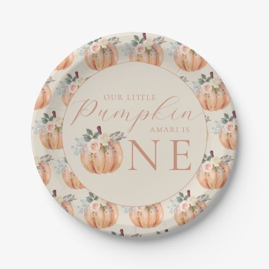 私たちの小さなカボチャは1歳の誕生日である ペーパープレート (正面)