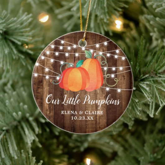 私たちの小さなカボチャパーソナライズされたの秋のベビー セラミックオーナメント (ツリー)