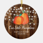 私たちの小さなカボチャパーソナライズされたの秋のベビー セラミックオーナメント (正面)
