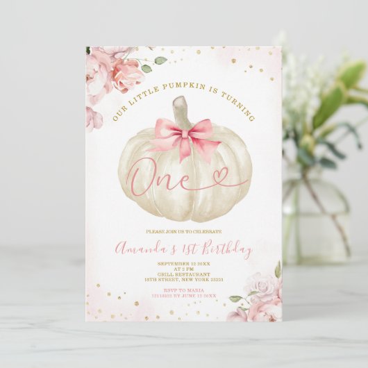 私たちの小さなカボチャ赤面ピンクギンガム1日の誕生日 招待状 (スタンド正面)
