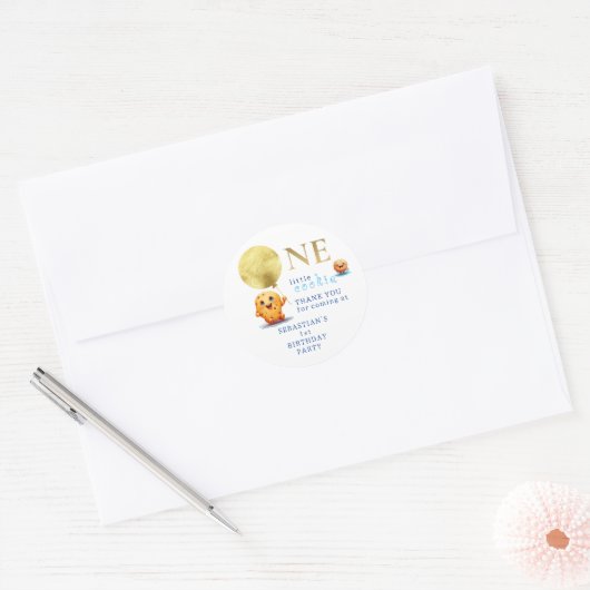 私たちの小さなクッキーが可愛い1歳の誕生日を飾る ラウンドシール (封筒)