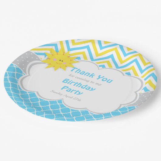 私たちの小さなサンシャインブルーと黄色の誕生日パーティー ペーパープレート (アングル)