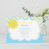 私たちの小さなサンシャインブルーと黄色の誕生日パーティー 招待状 (スタンド正面)