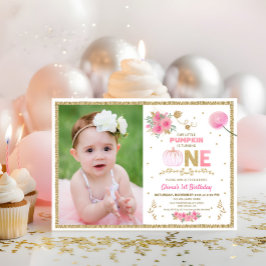 私たちの小さなピンクとゴールドのかぼちゃの1歳の誕生日パーティー 招待状