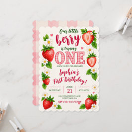 私たちの小さなベリーは1歳の誕生日を迎えました ストロベリー 1st Birthday 招待状
