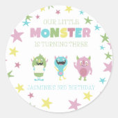 私たちの小さなモンスターおもしろい子供の誕生日シール ラウンドシール (正面)