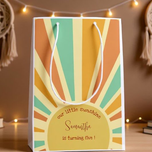 私たちの小さな太陽の光の誕生日の大きな太陽 ミディアムペーパーバッグ