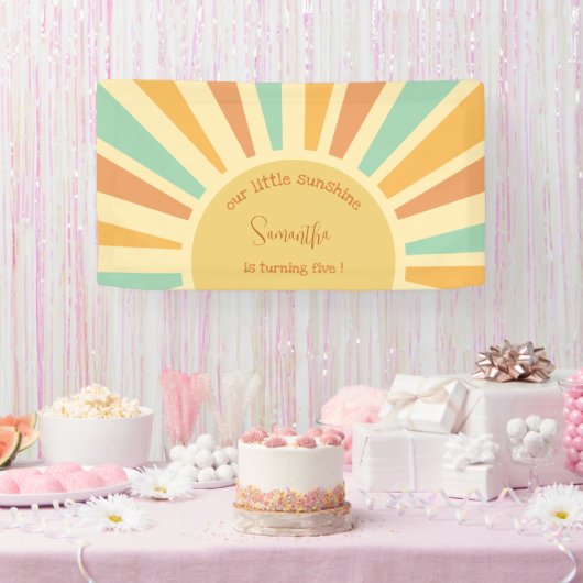 私たちの小さな太陽の光の誕生日の大きな太陽 横断幕 (パーティー)