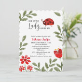 私たちの小さな女性は彼女の方法の女の子の赤ちゃんシャワー 招待状 (スタンド正面)