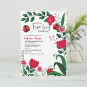 私たちの小さな愛のバグ女の子の赤い赤ちゃんシャワー 招待状 (スタンド正面)