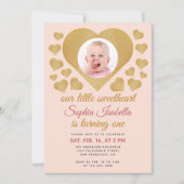 私たちの小さな愛の宝物 ゴールドピンク フォト 1歳の誕生日 招待状 (正面)