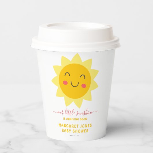 私たちの小さな日照黄色の赤ちゃんシャワー紙カップ。 紙コップ (正面)