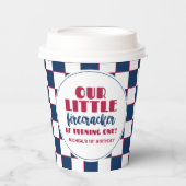 私たちの小さな爆竹は一つの誕生日を回している 紙コップ (正面)