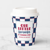 私たちの小さな爆竹は一つの誕生日を回している 紙コップ (正面)