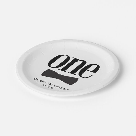 私たちの小さな男の最初の1歳の誕生日のボウタイパーティー ペーパープレート (アングル)