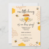 私たちの小さな蜂蜜は彼女の赤ちゃんシャワーの途中にある 招待状 (正面)