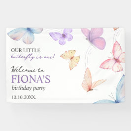 私たちの小さな蝶の女の子の最初の誕生日へようこそ 横断幕