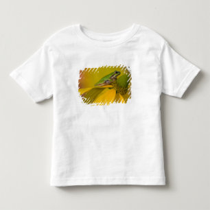 私たちの庭の花の上の太平洋アマガエル トドラーTシャツ