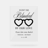 私たちの愛の眼鏡看板に目結婚がくらむな アクリルサイン (正面)