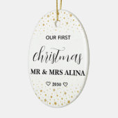 私たちの最初のクリスマスの結婚式を作ろう セラミックオーナメント (左)