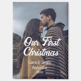 私たちの最初のクリスマスカップル写真 名前 ホワイト グレー マグネット