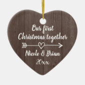 私たちの最初のクリスマス一緒にヴィンテージ茶色の木 セラミックオーナメント (正面)