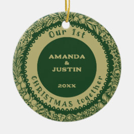 私たちの最初のクリスマス一緒に金ゴールドリース緑 –  セラミックオーナメント