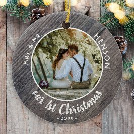 私たちの最初のクリスマス新婚カップルの写真 セラミックオーナメント