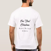 私たちの最初のクリスマス 夫婦の名前と日付 Tシャツ (裏面)