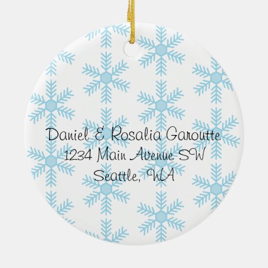 私たちの最初のホームクリスマス セラミックオーナメント (裏面)