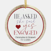 私たちの最初の婚約したクリスマス セラミックオーナメント (正面)