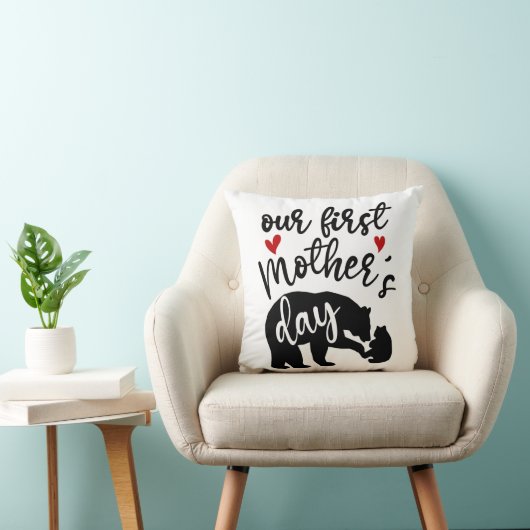 私たちの最初の母の日のハートママベアギフト1/2 クッション (椅子)