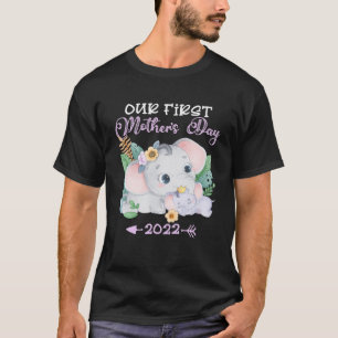 私たちの最初の母の日2022象の母 Tシャツ